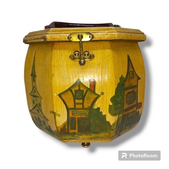 Vintage Octagonal Wooden Decoupaged Purse-Lucite Top Handle-Town Village Scene - Picture 2 of 11